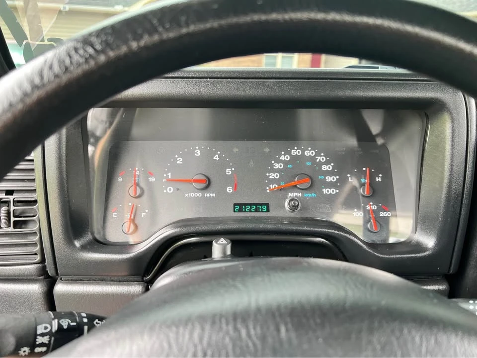 2004 Jeep TJ Wrangler - Image 2 of 19