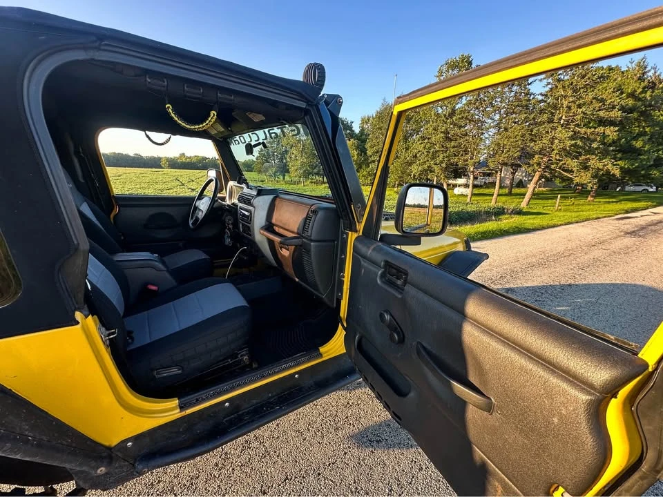2004 Jeep TJ Wrangler - Image 17 of 20