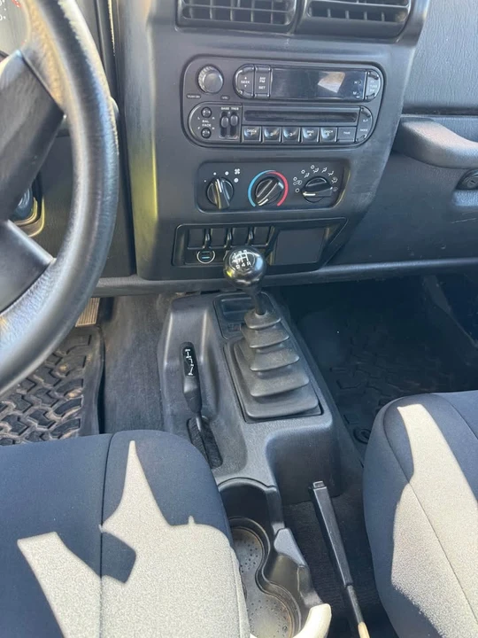 2004 Jeep TJ Wrangler - Image 7 of 15