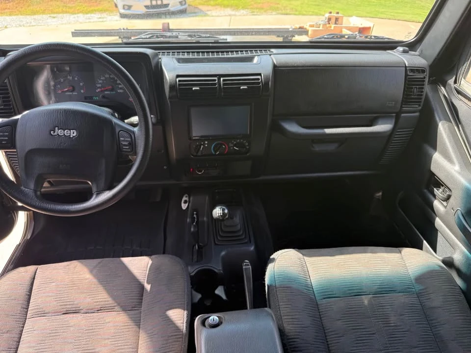 2004 Jeep TJ Wrangler - Image 9 of 15