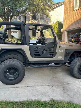2004 Jeep Wrangler X Sport Utility 2D
