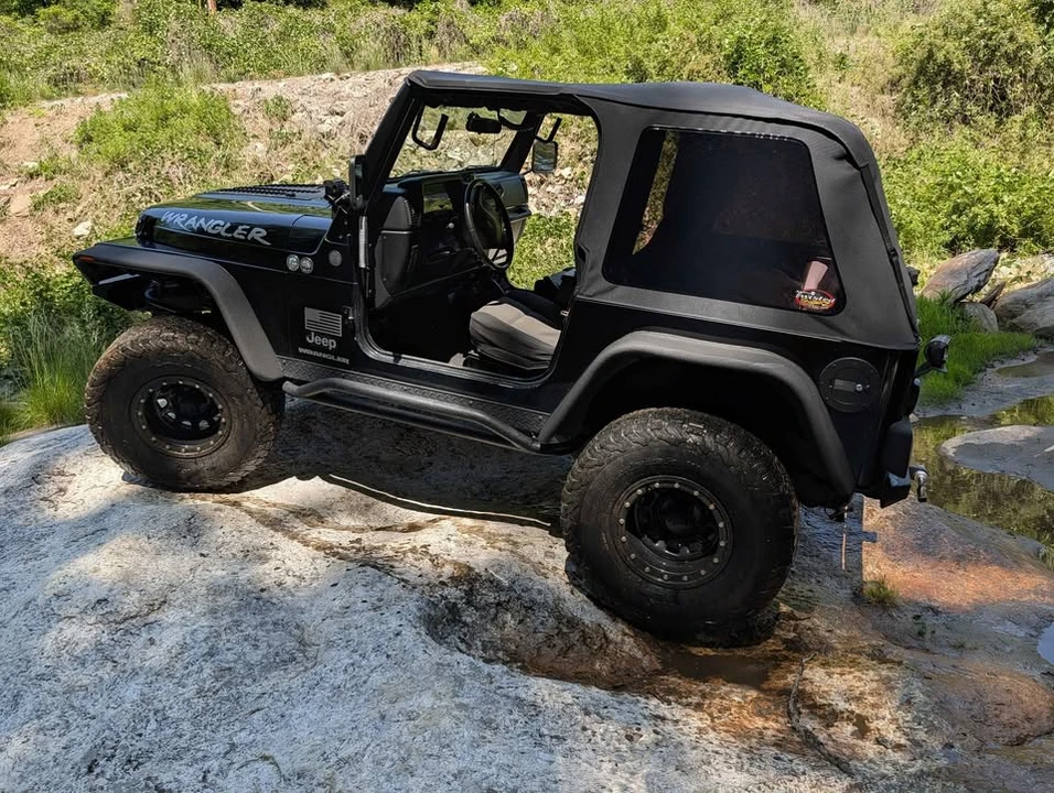 2004 Jeep TJ Wrangler - Image 2 of 5