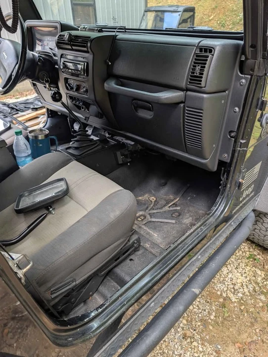 2004 Jeep TJ Wrangler - Image 5 of 9