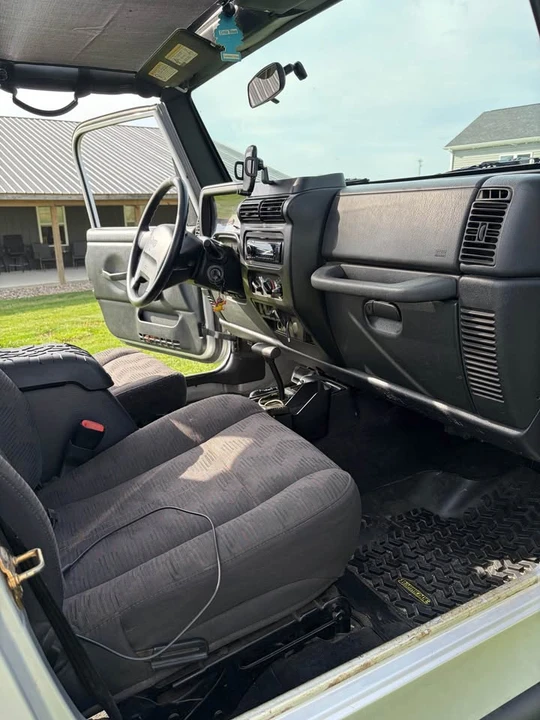 2004 Jeep TJ Wrangler - Image 7 of 12