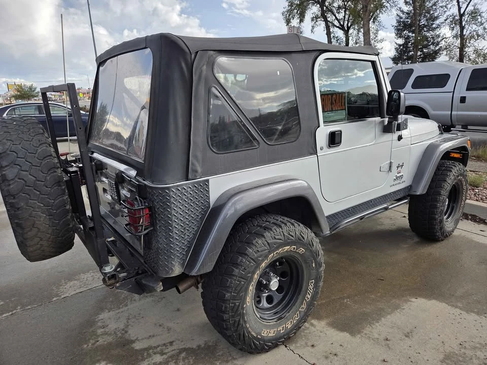 2004 Jeep TJ Wrangler - Image 2 of 5