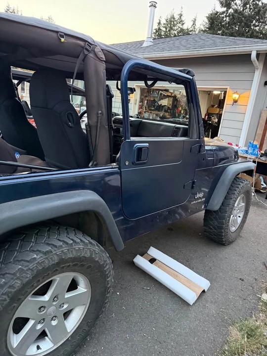 2004 Jeep TJ Wrangler - Image 2 of 7