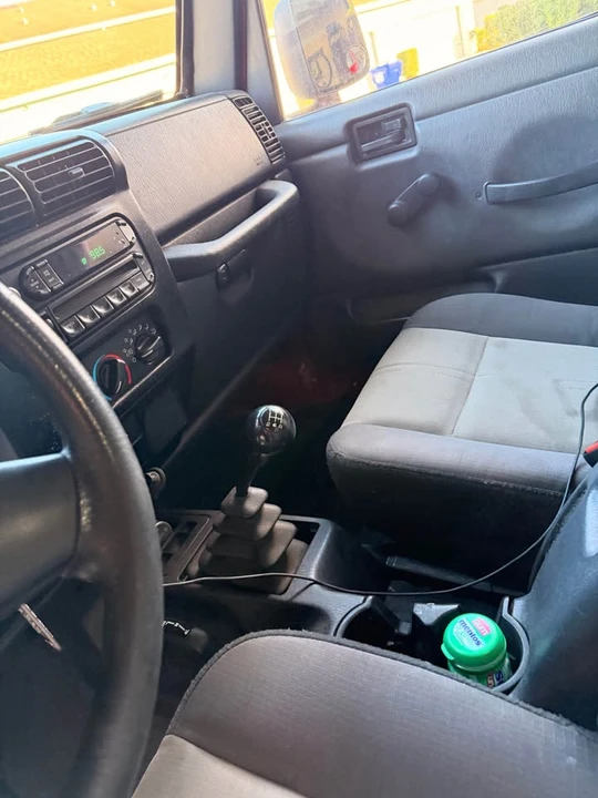 2004 Jeep TJ Wrangler - Image 18 of 20