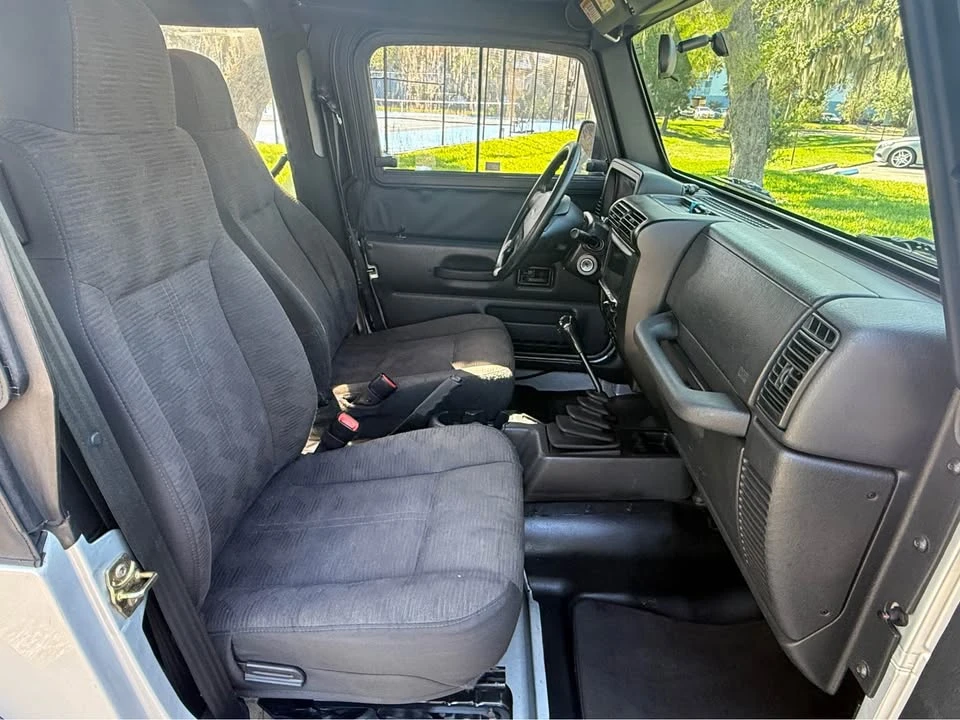 2004 Jeep TJ Wrangler - Image 16 of 19