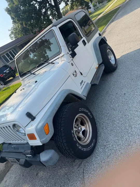2004 Jeep TJ Wrangler - Image 2 of 17