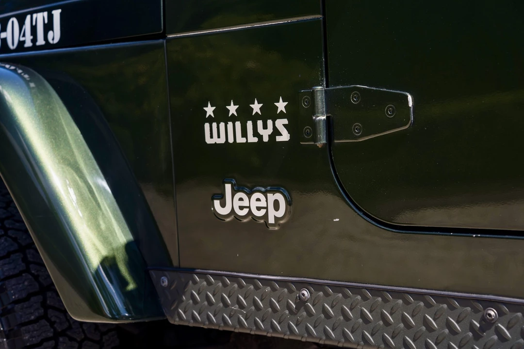 2004 Jeep TJ Wrangler - Image 18 of 31