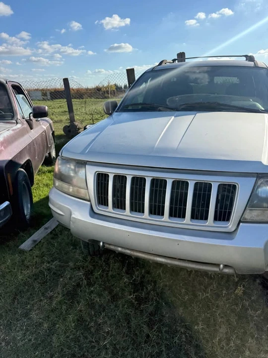 2004 Jeep WJ Grand Cherokee - Image 2 of 9