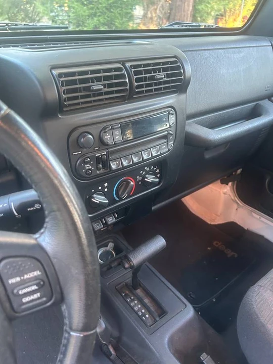 2004 Jeep TJ Wrangler - Image 6 of 9