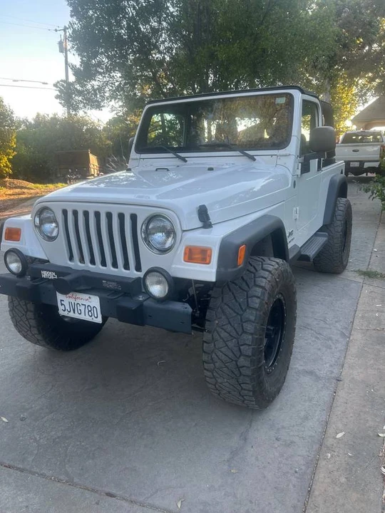 2004 Jeep TJ Wrangler - Image 2 of 9