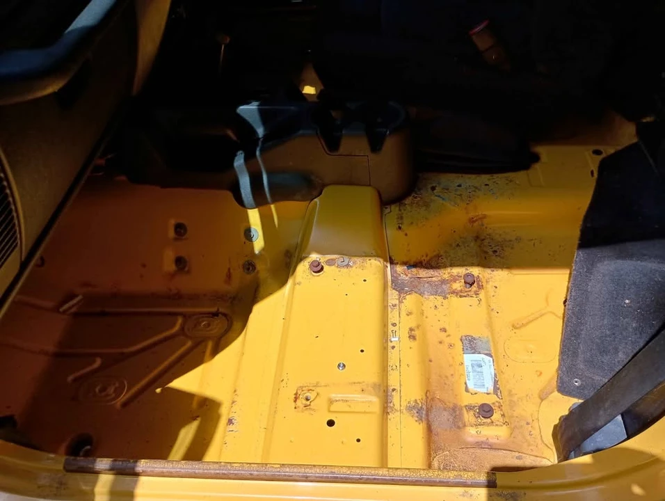 2004 Jeep TJ Wrangler - Image 11 of 15