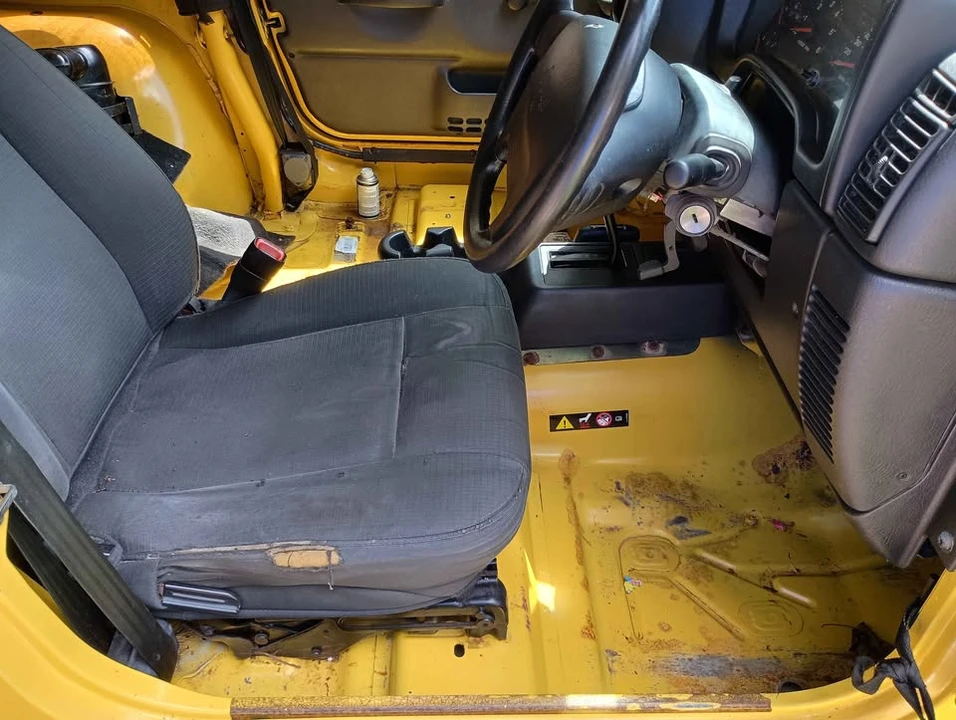 2004 Jeep TJ Wrangler - Image 9 of 15