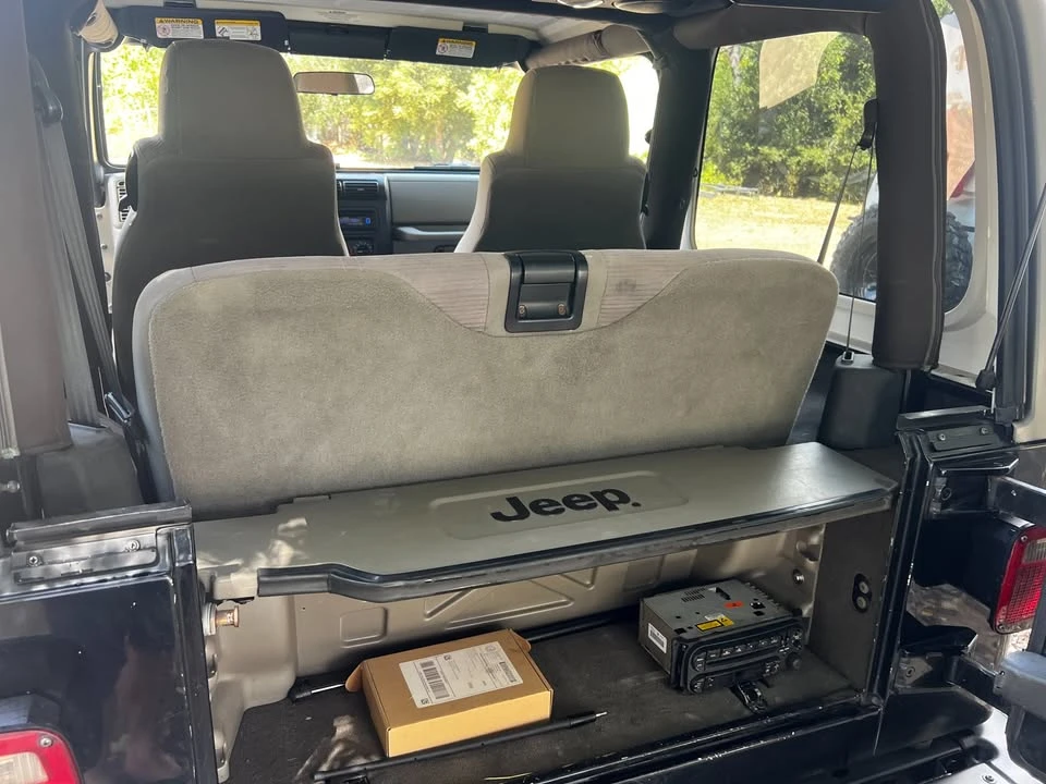 2004 Jeep TJ Wrangler - Image 10 of 10