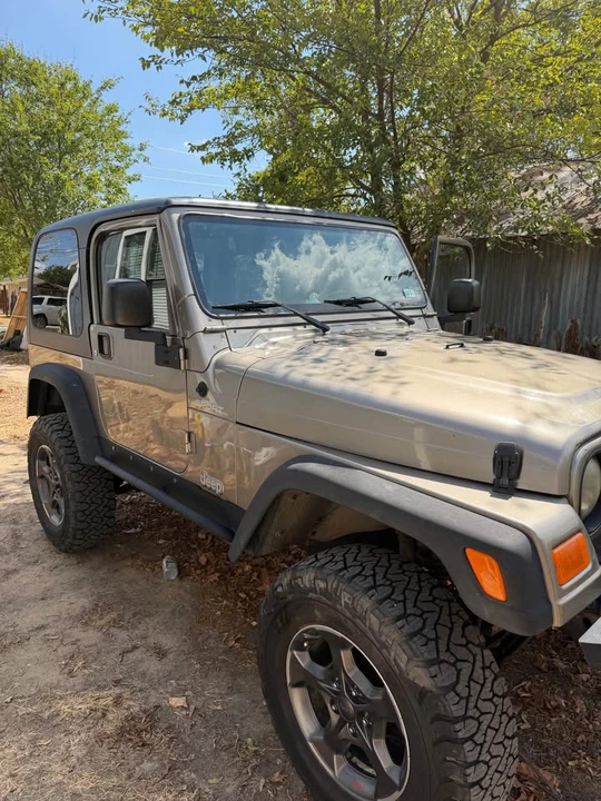 2004 Jeep TJ Wrangler - Image 2 of 15