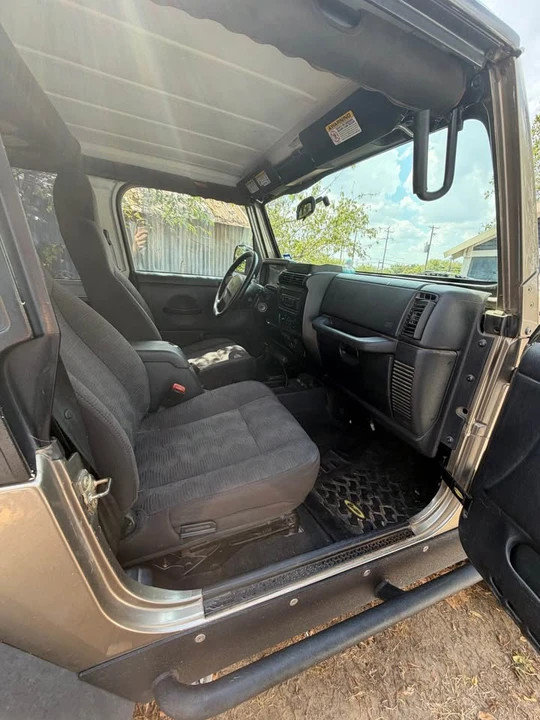 2004 Jeep TJ Wrangler - Image 12 of 15