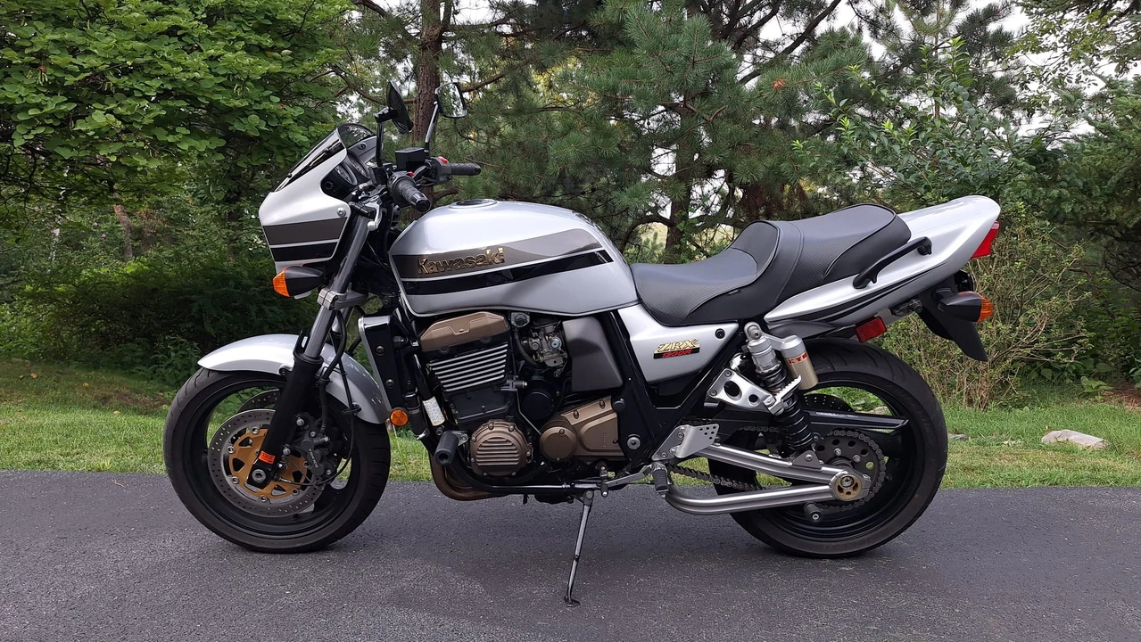 2004 Kawasaki ZRX1200 - Image 10 of 31