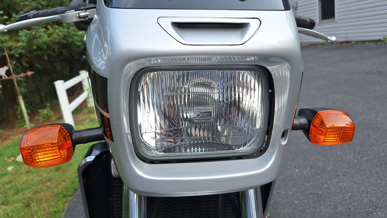 2004 Kawasaki ZRX1200 - Image 27 of 31