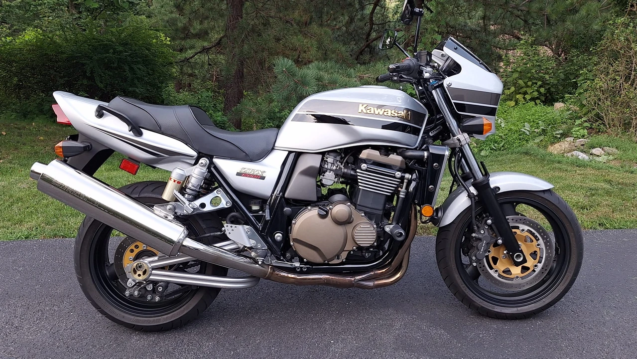 2004 Kawasaki ZRX1200 - Image 17 of 31