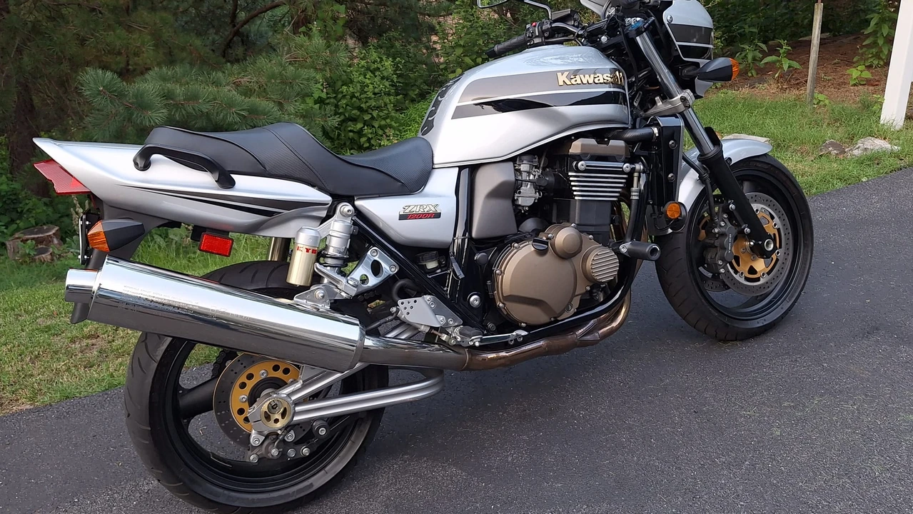 2004 Kawasaki ZRX1200 - Image 14 of 31