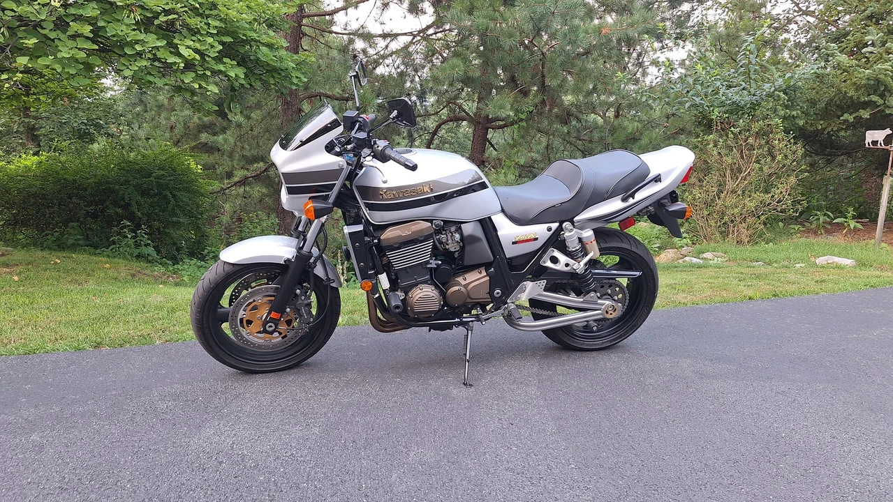 2004 Kawasaki ZRX1200 - Image 7 of 31