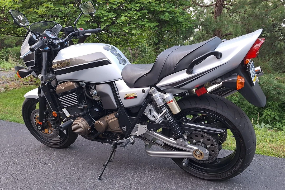 2004 Kawasaki ZRX1200 - Image 13 of 31