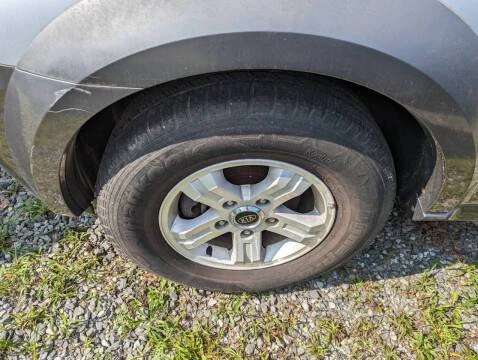 2004 Kia Sorento - Image 20 of 21