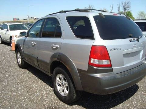 2004 Kia Sorento - Image 3 of 21