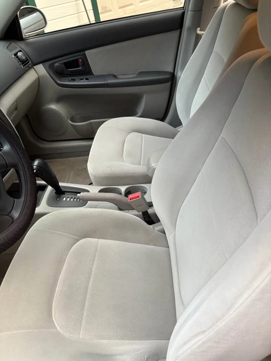 2004 Kia Spectra - Image 7 of 8
