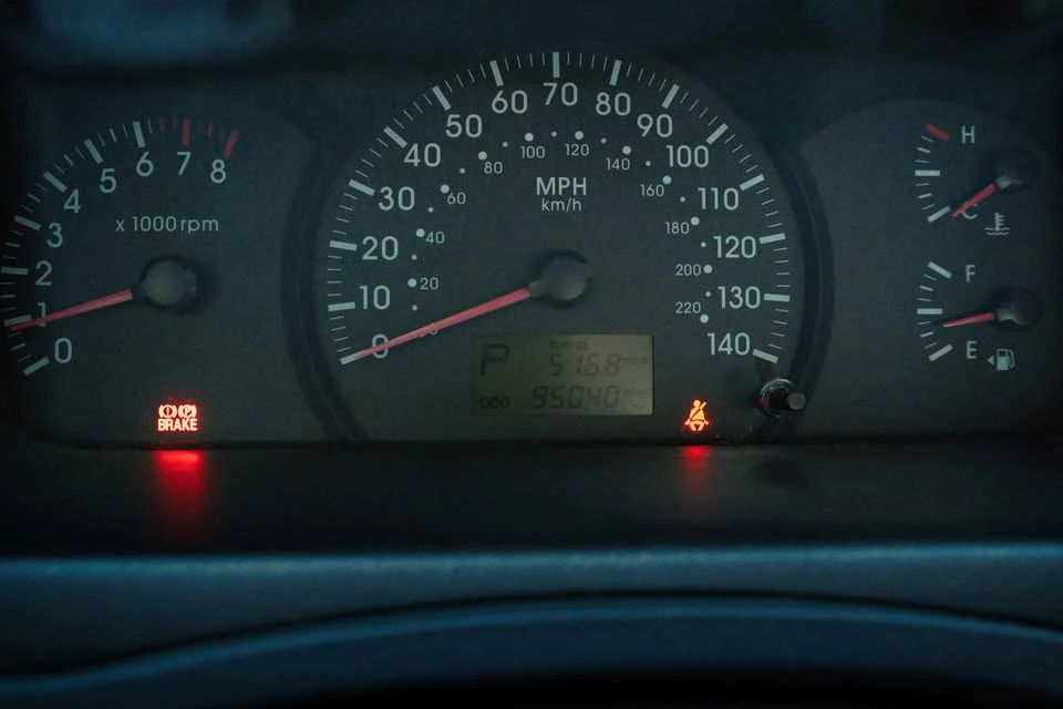2004 Kia Spectra - Image 5 of 7
