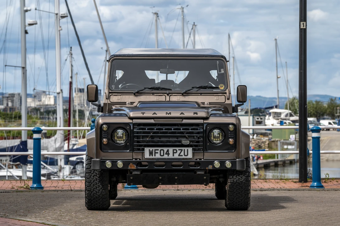 2004 Land Rover Defender 110 - Image 3 of 31