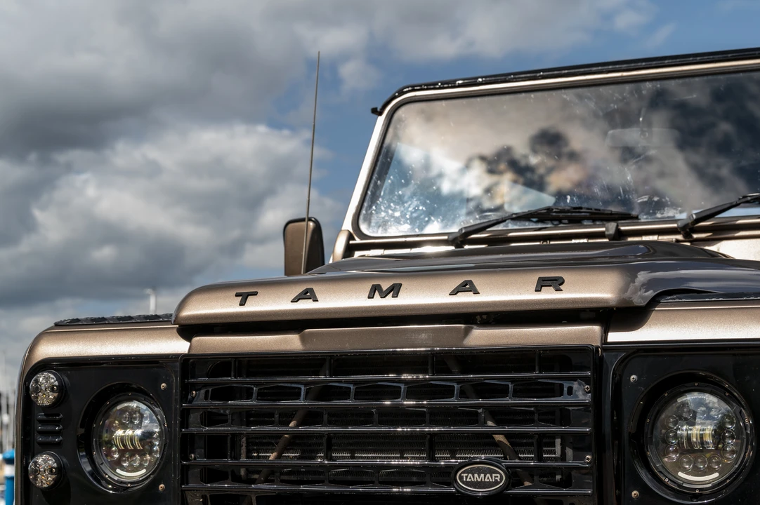 2004 Land Rover Defender 110 - Image 22 of 31