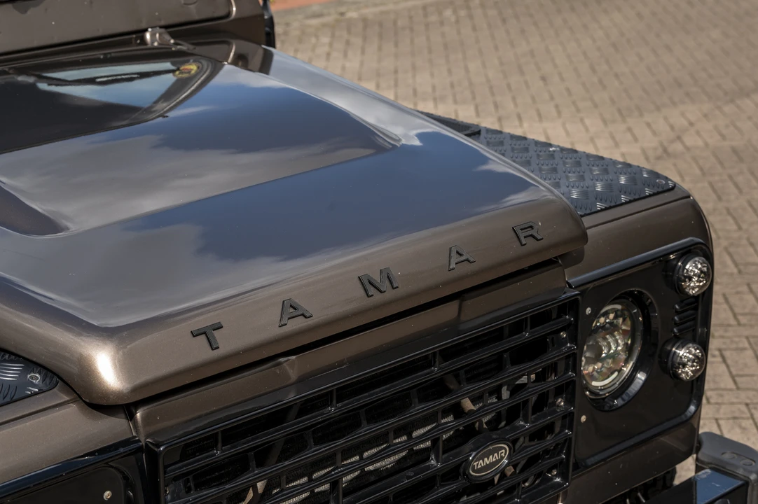 2004 Land Rover Defender 110 - Image 23 of 31