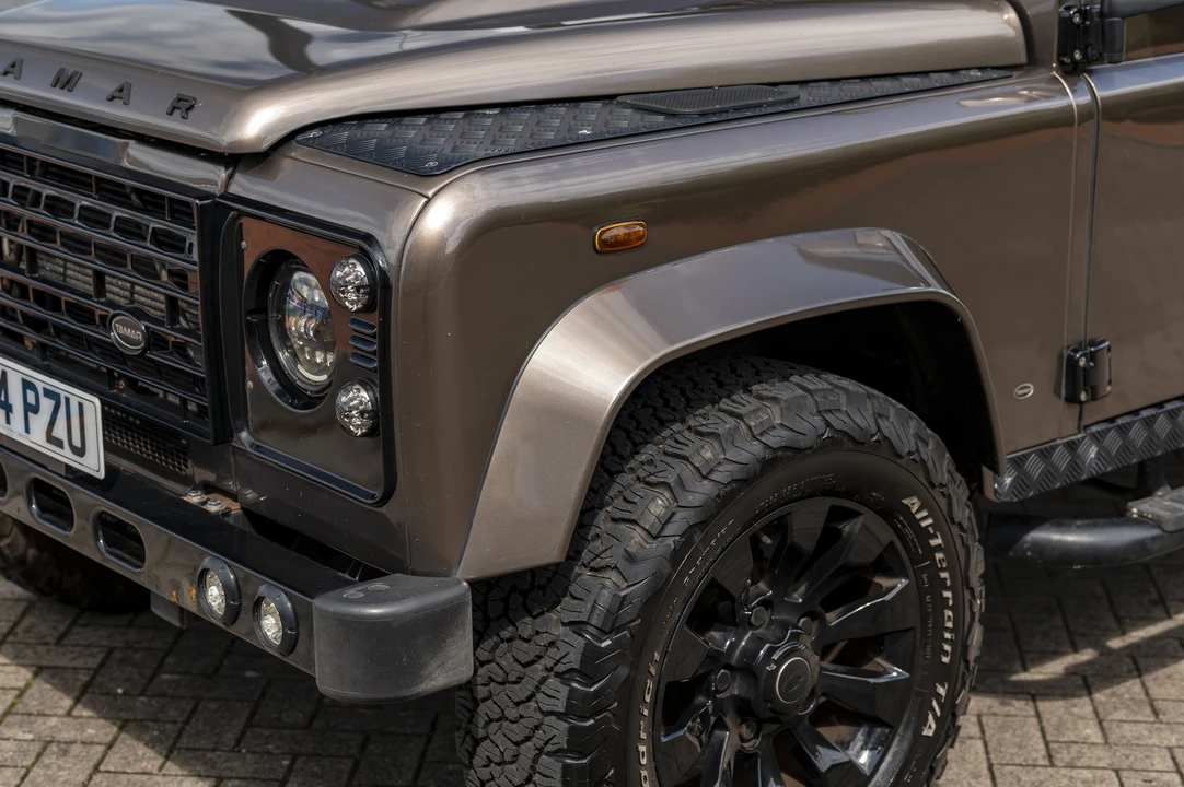 2004 Land Rover Defender 110 - Image 27 of 31