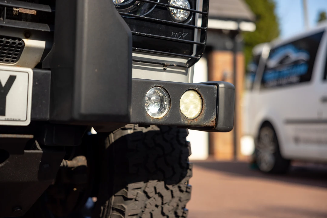 2004 Land Rover Defender 110 - Image 23 of 31