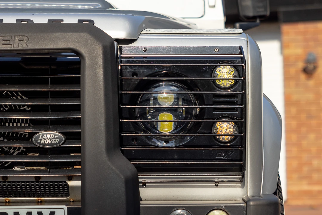 2004 Land Rover Defender 110 - Image 29 of 31