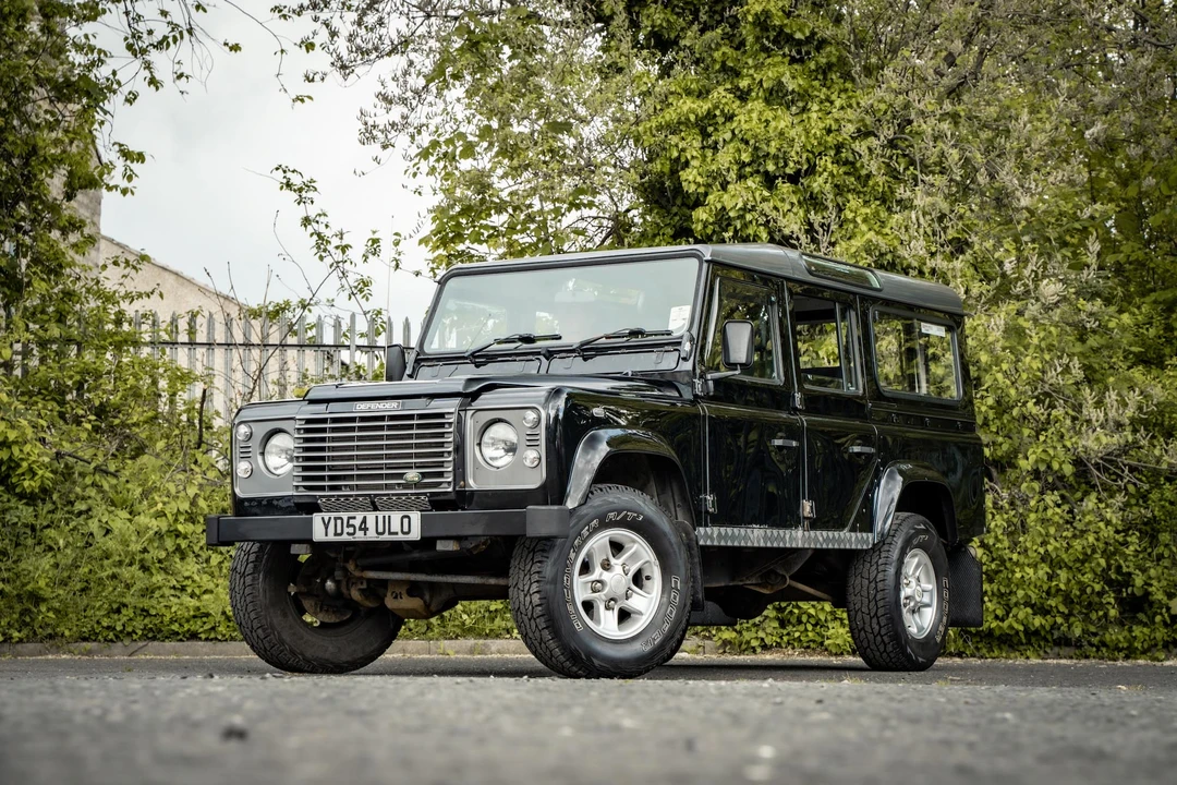 2004 Land Rover Defender 110 - Image 16 of 31