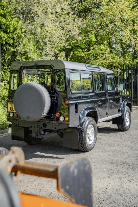 2004 Land Rover Defender 110 - Image 21 of 31