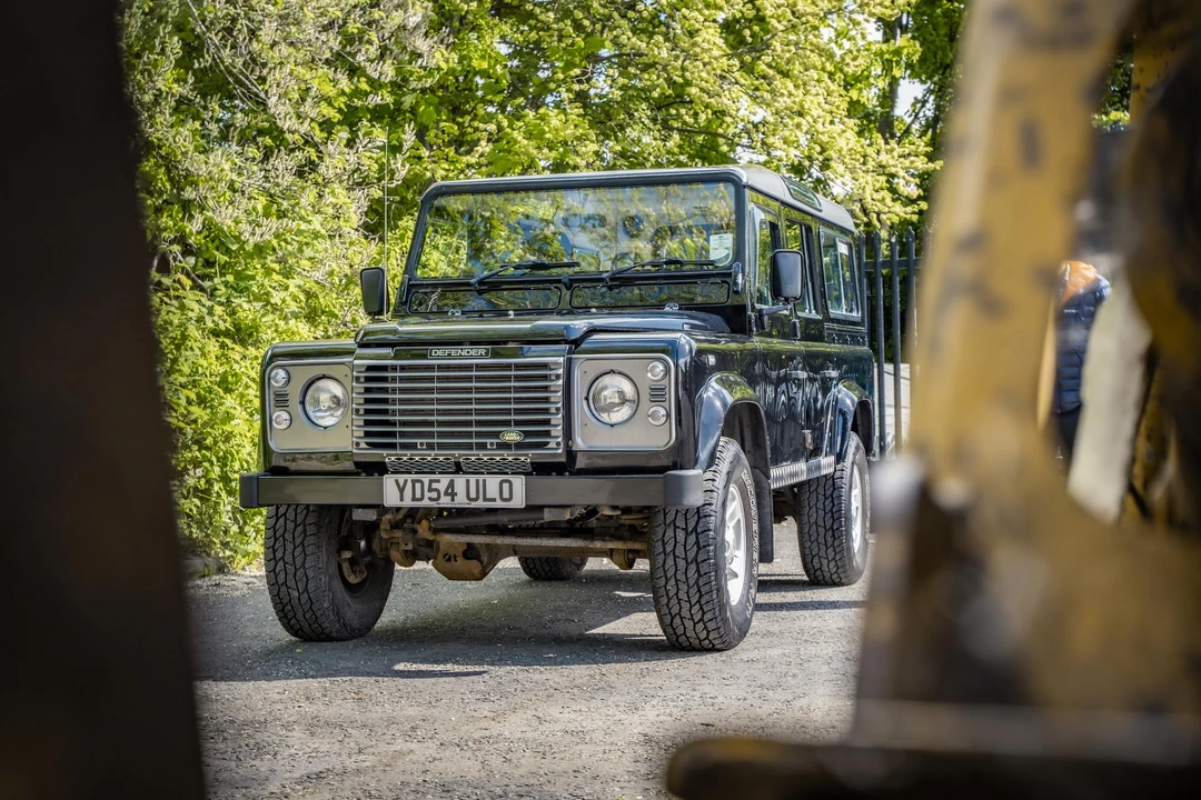 2004 Land Rover Defender 110 - Image 18 of 31