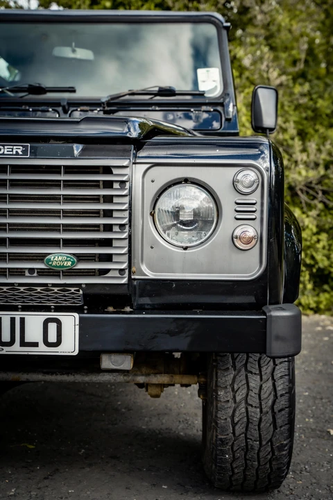2004 Land Rover Defender 110 - Image 24 of 31