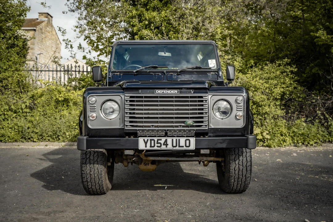 2004 Land Rover Defender 110 - Image 3 of 31