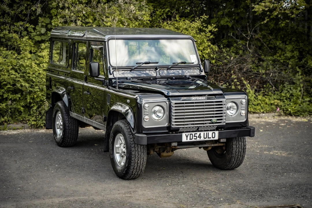 2004 Land Rover Defender 110 - Image 4 of 31