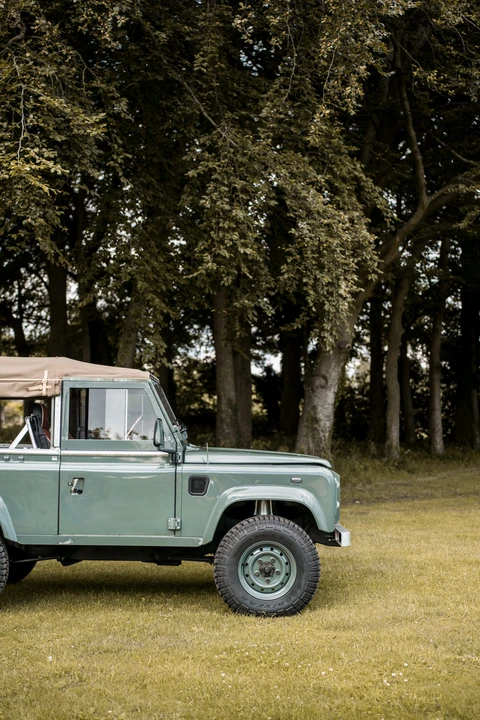 2004 Land Rover Defender 90 - Image 25 of 30