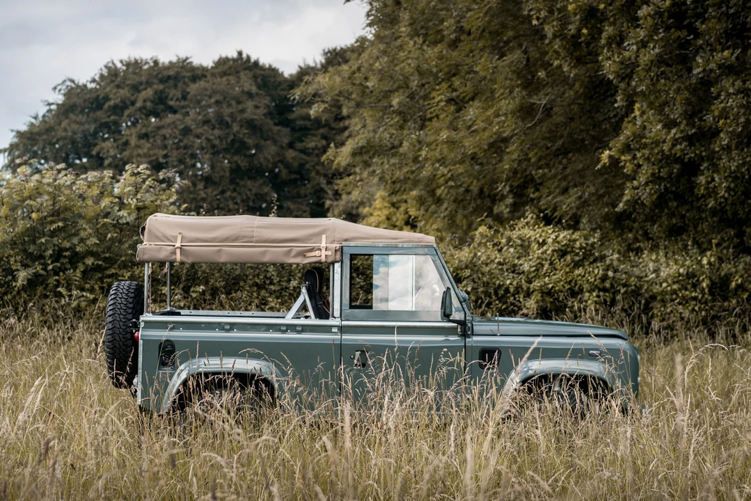 2004 Land Rover Defender 90 - Image 28 of 30