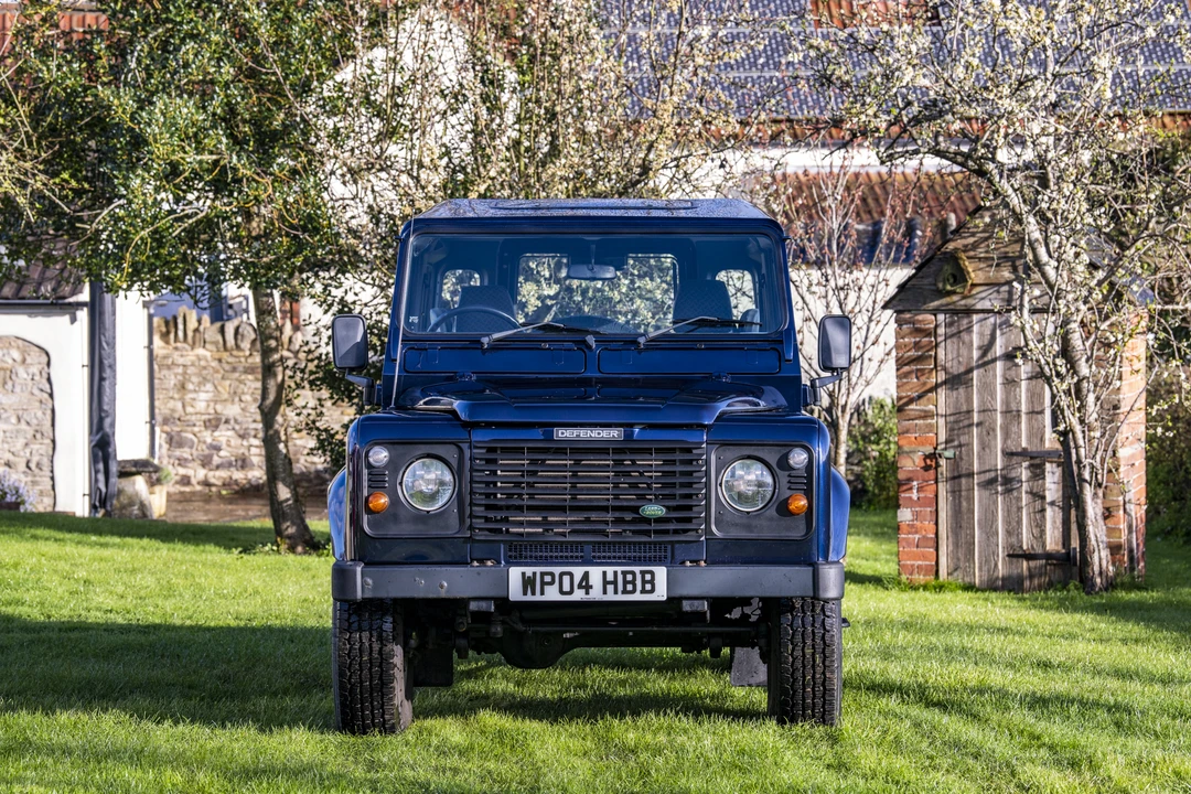 2004 Land Rover Defender 90 - Image 3 of 31