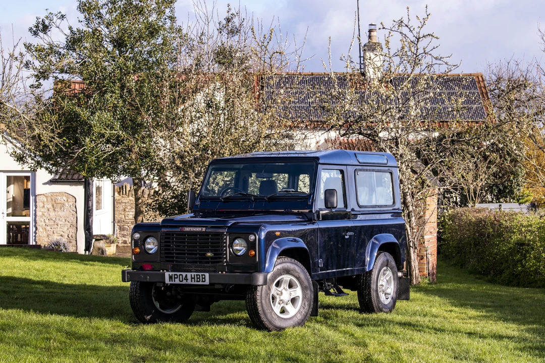 2004 Land Rover Defender 90 - Image 12 of 31