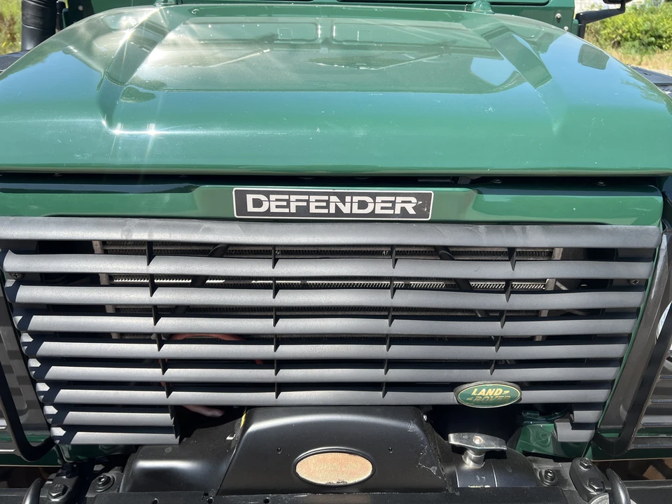 2004 Land Rover Defender 90 - Image 25 of 31