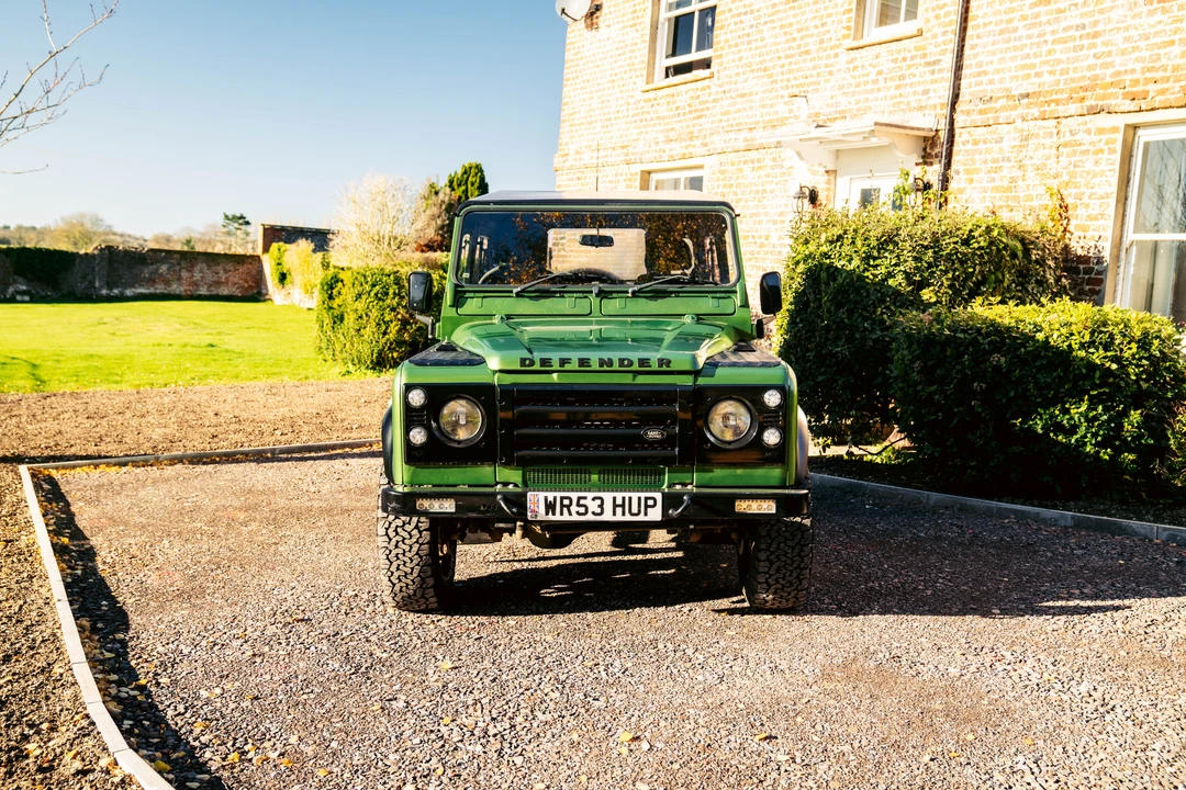2004 Land Rover Defender 90 - Image 3 of 31